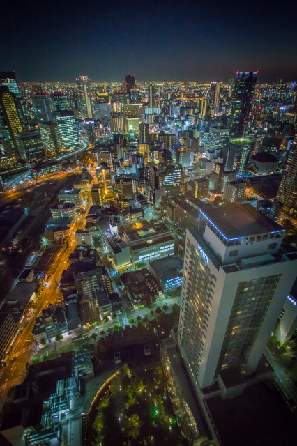 超広角レンズで撮影した夜景